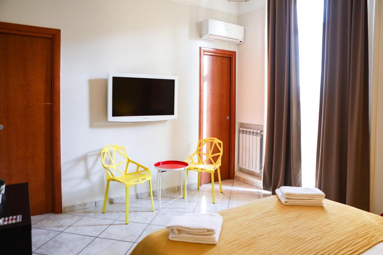 Bed and Breakfast Materdays 24 Napoli Esterno foto