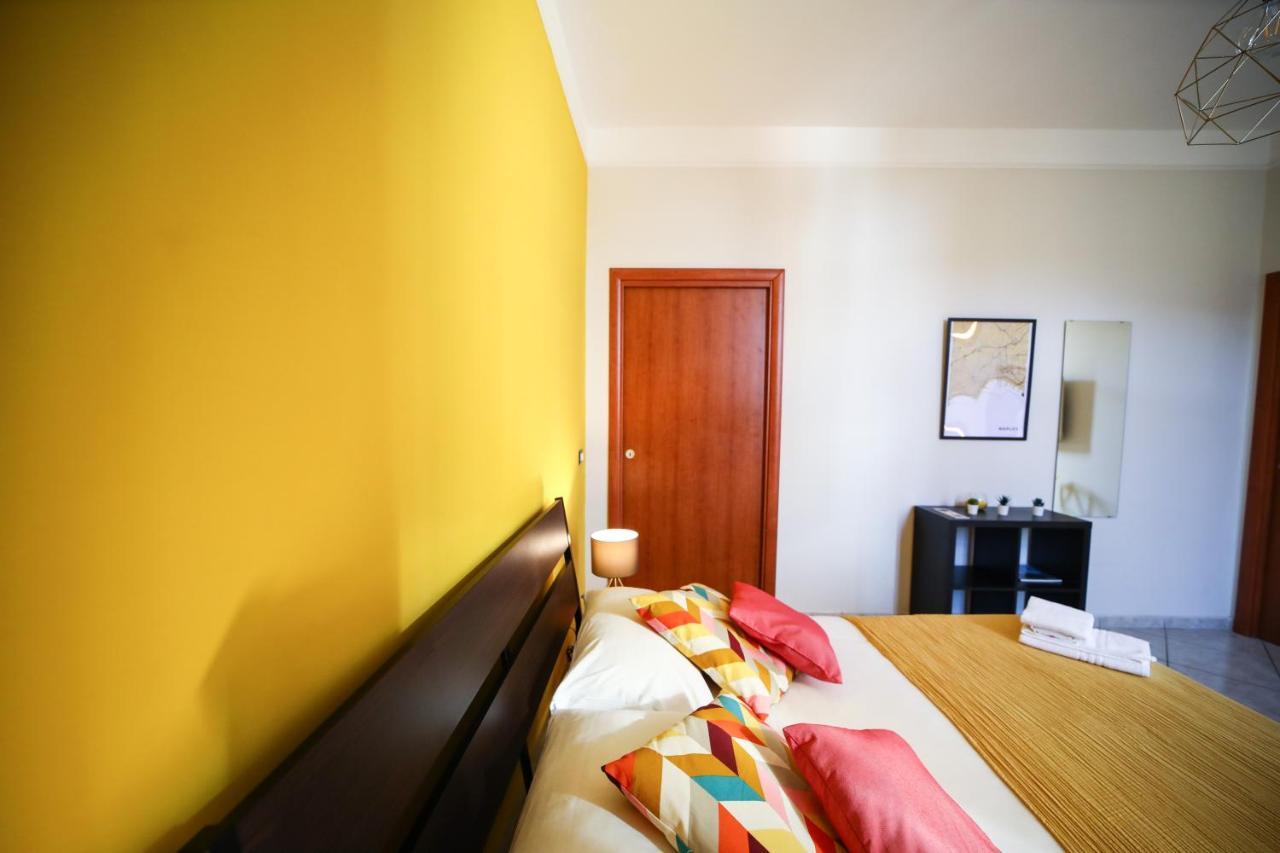Bed and Breakfast Materdays 24 Napoli Esterno foto