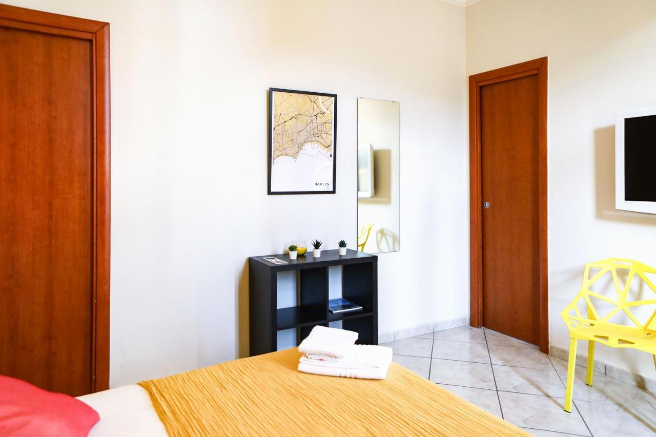 Bed and Breakfast Materdays 24 Napoli Esterno foto