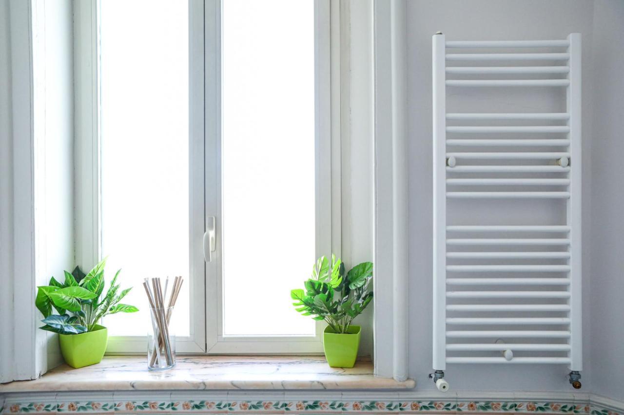 Bed and Breakfast Materdays 24 Napoli Esterno foto